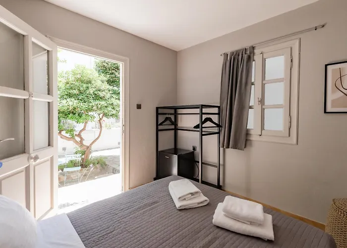 Apartmanhotel Rania Sea View 3*