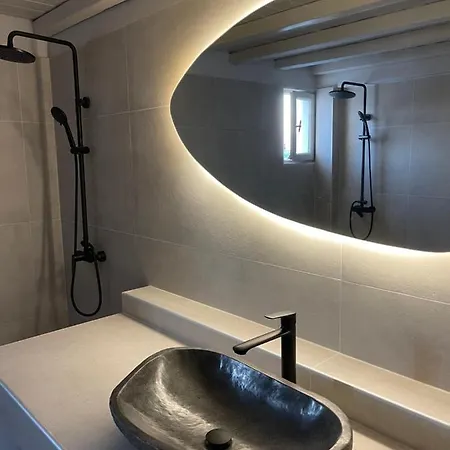 Aparthotel Rania Sea View 3*