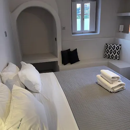 Rania Sea View Aparthotel